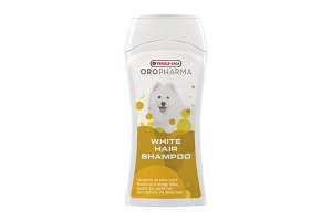 Versele Laga Oropharma shampoo for natural preservation of the white color.